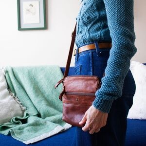 Harbour small leather crossbody bag